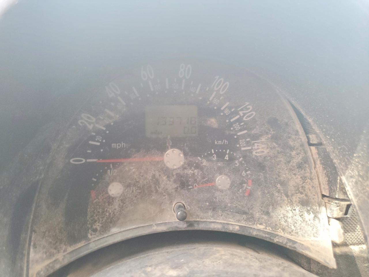 2000 VOLKSWAGEN BEETLE