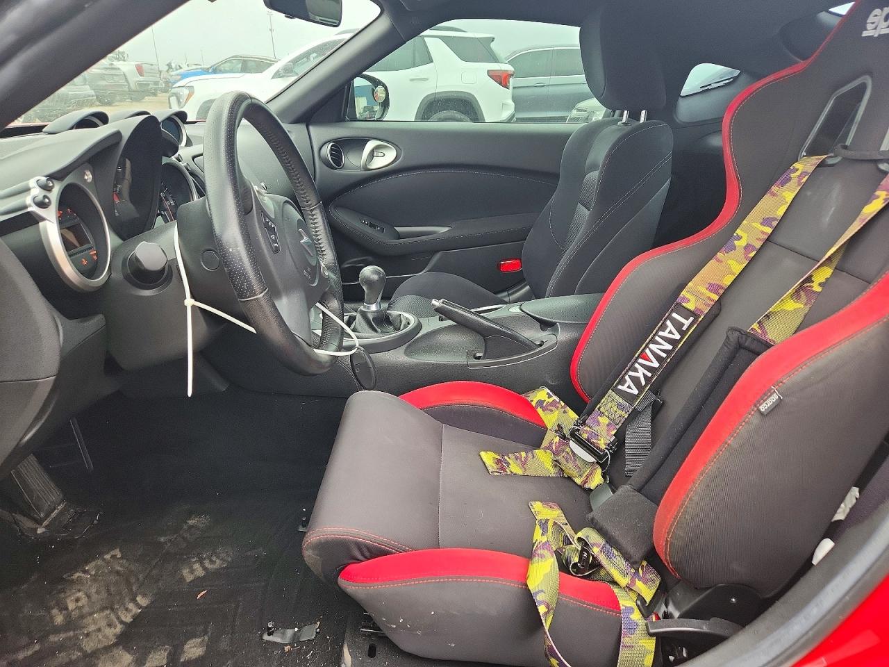 2017 NISSAN 370Z