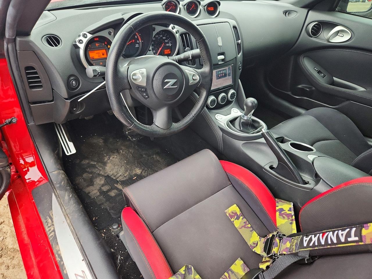 2017 NISSAN 370Z