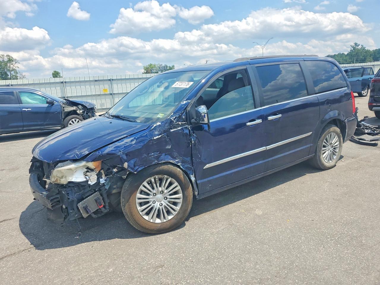 2015 CHRYSLER MINIVAN
