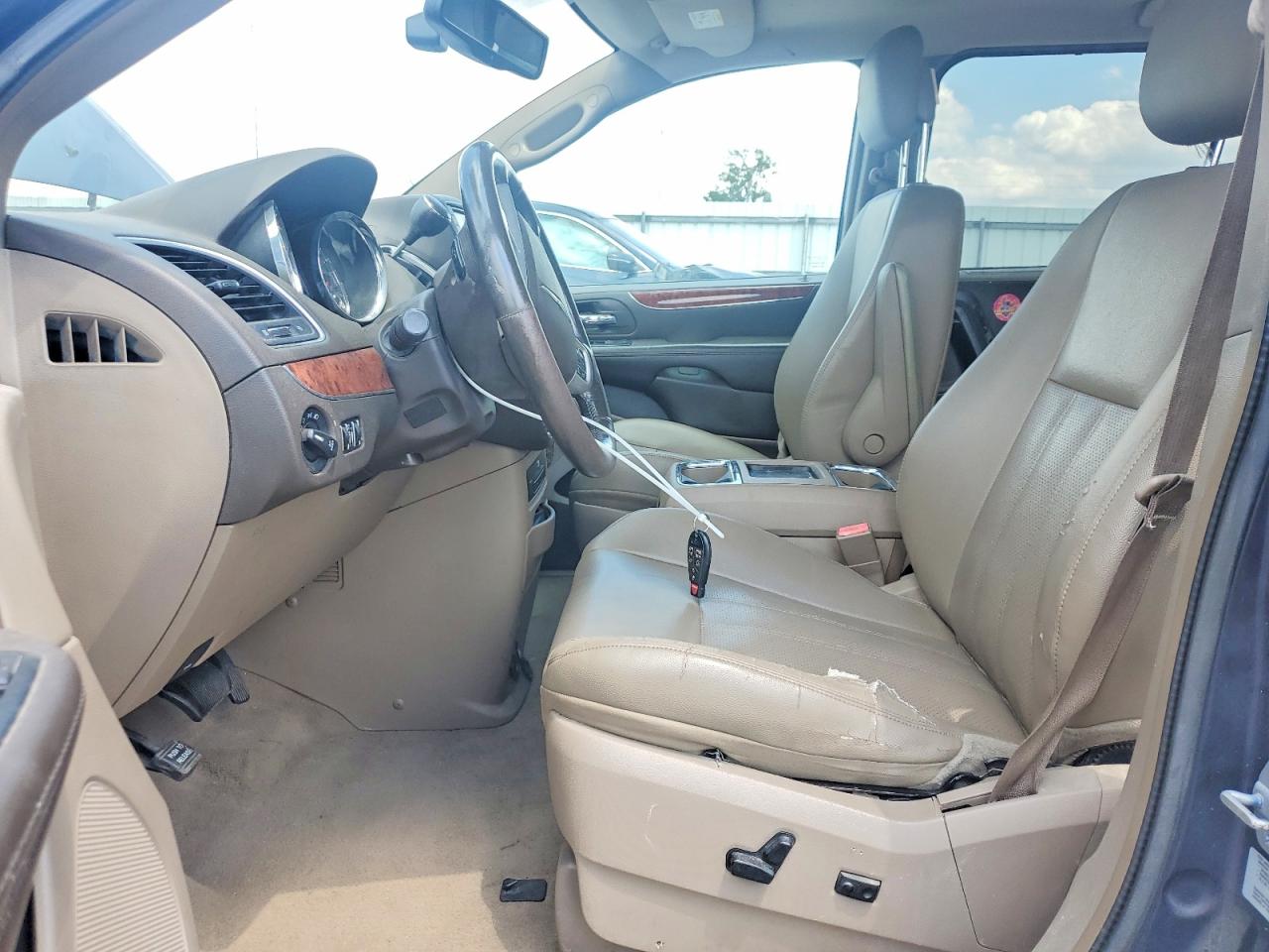 2015 CHRYSLER MINIVAN