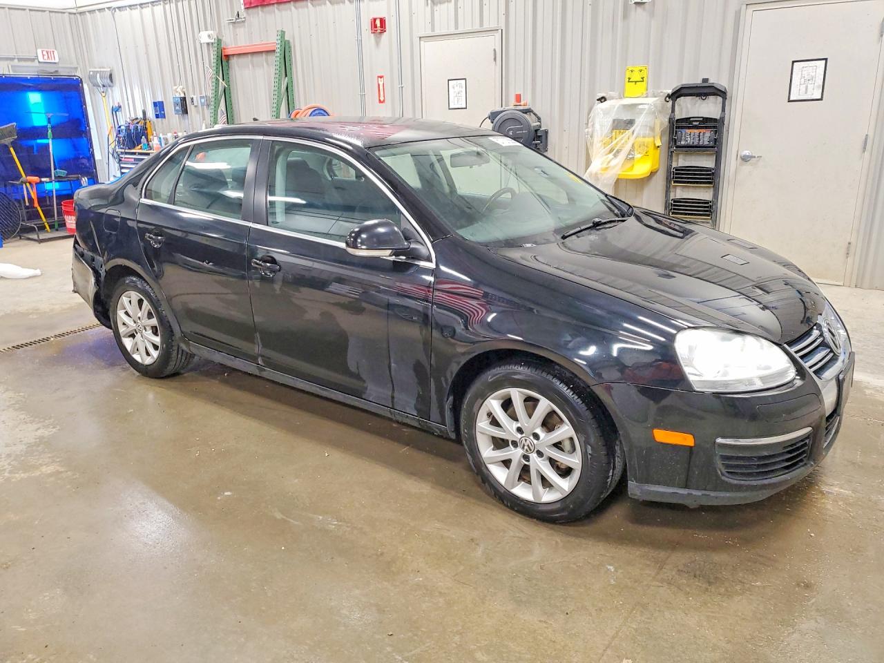 2010 VOLKSWAGEN JETTA