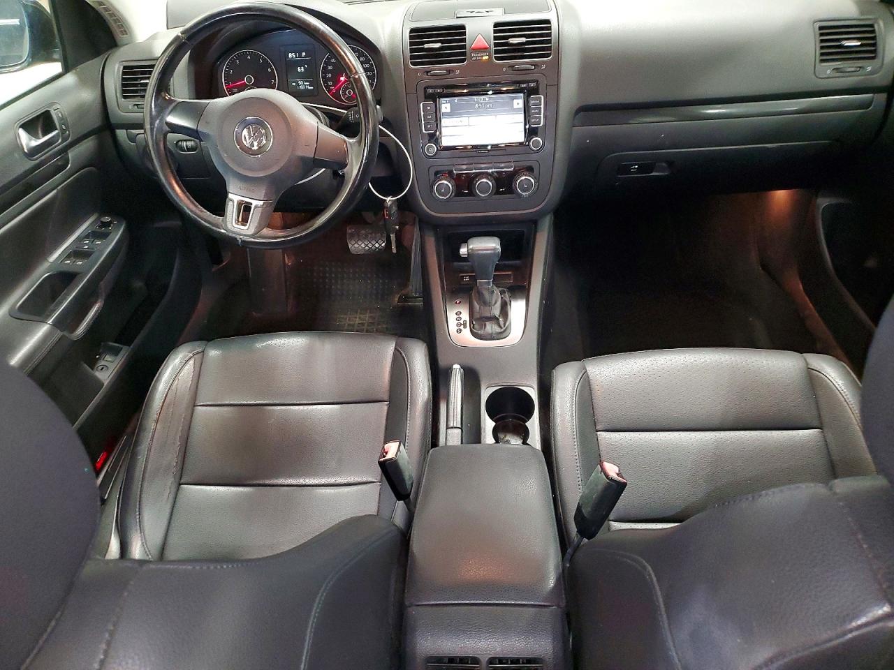 2010 VOLKSWAGEN JETTA