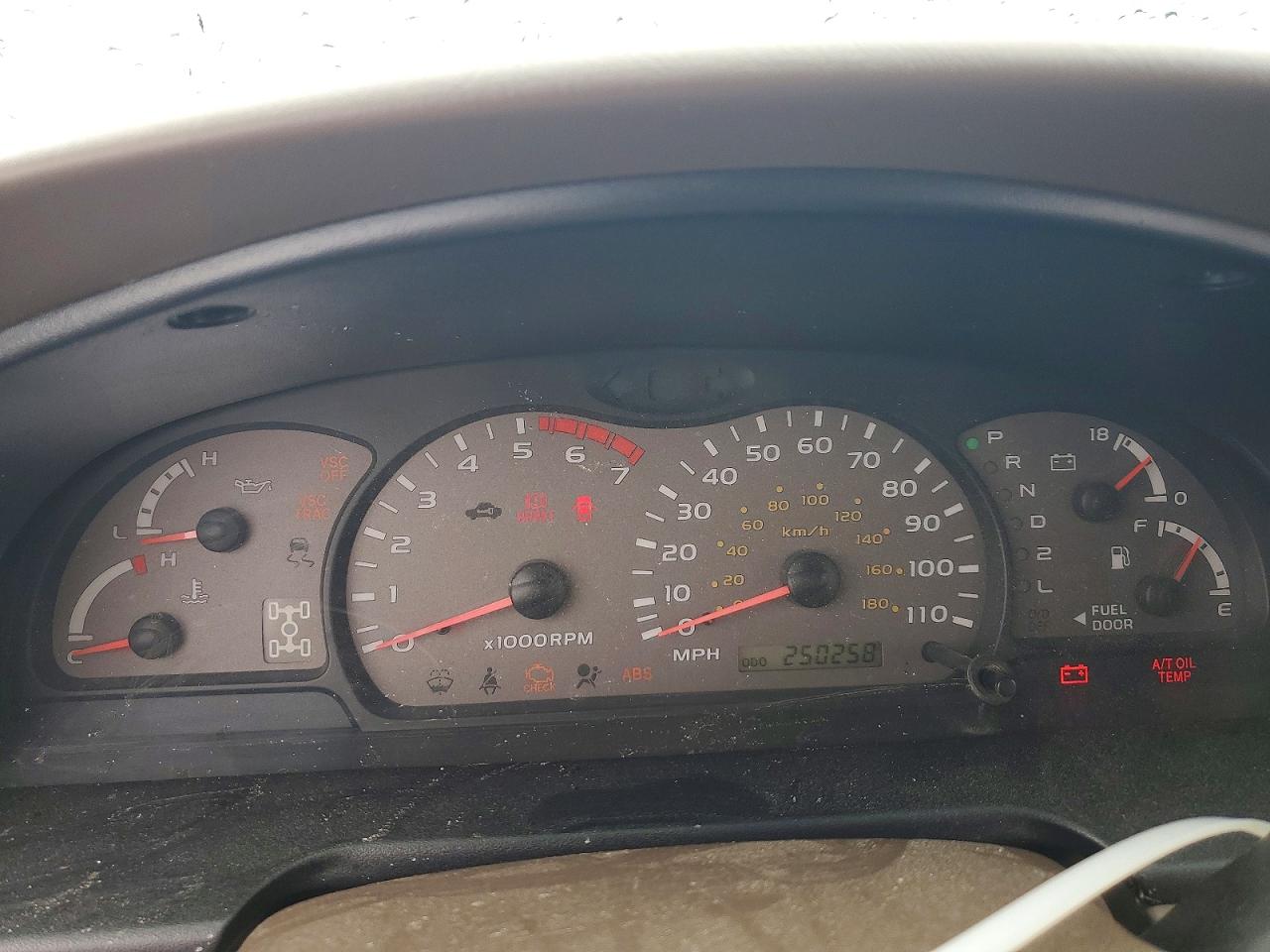 2003 TOYOTA SEQUOIA