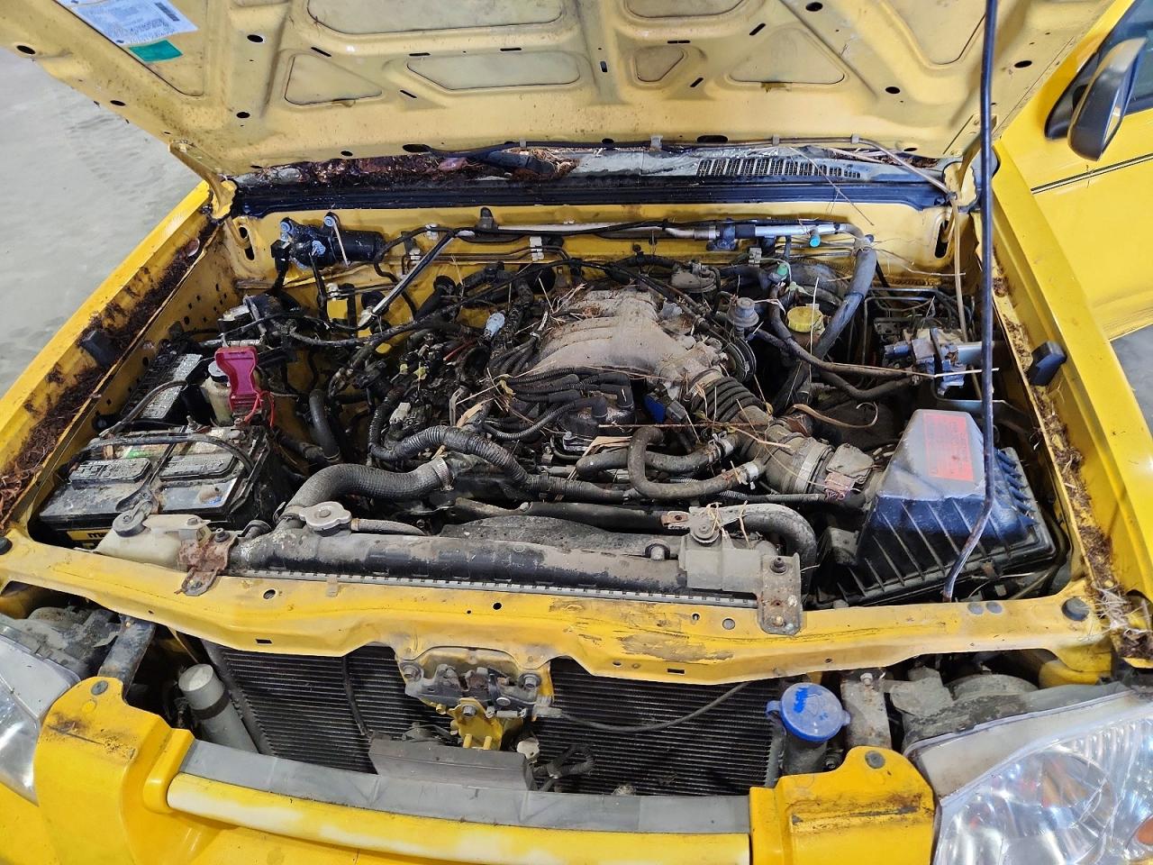 2004 NISSAN FRONTIER