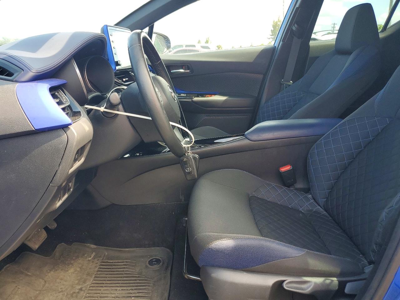 2022 TOYOTA C-HR