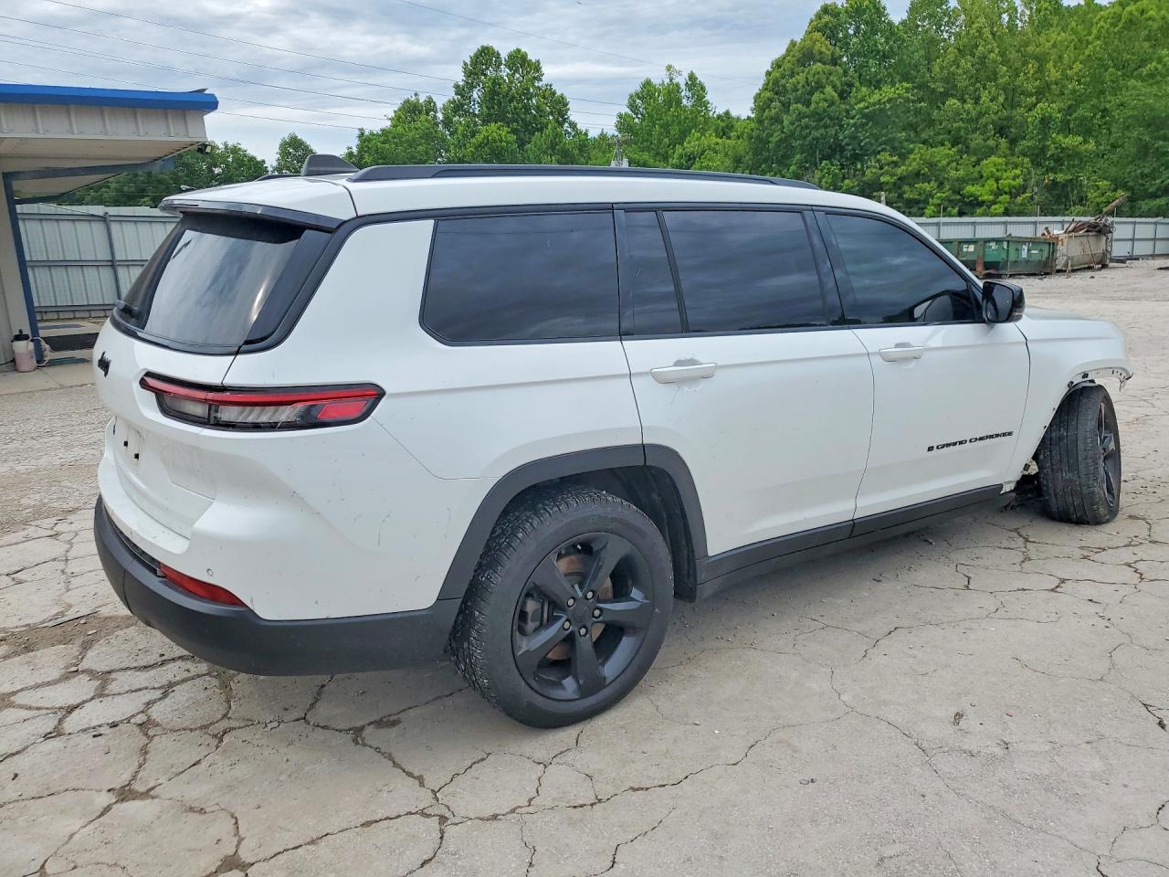 2023 JEEP CHEROKEE