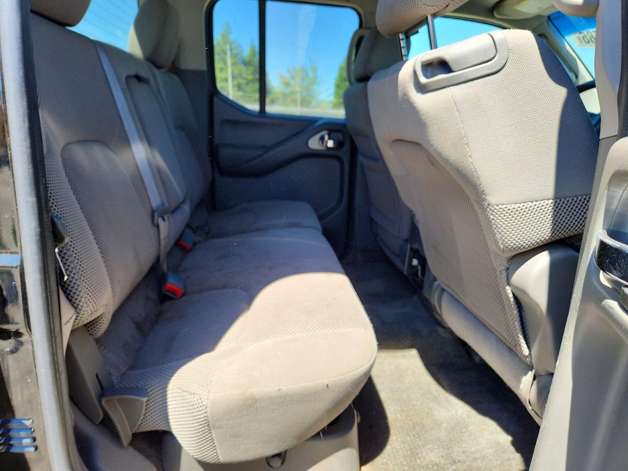 2005 NISSAN FRONTIER
