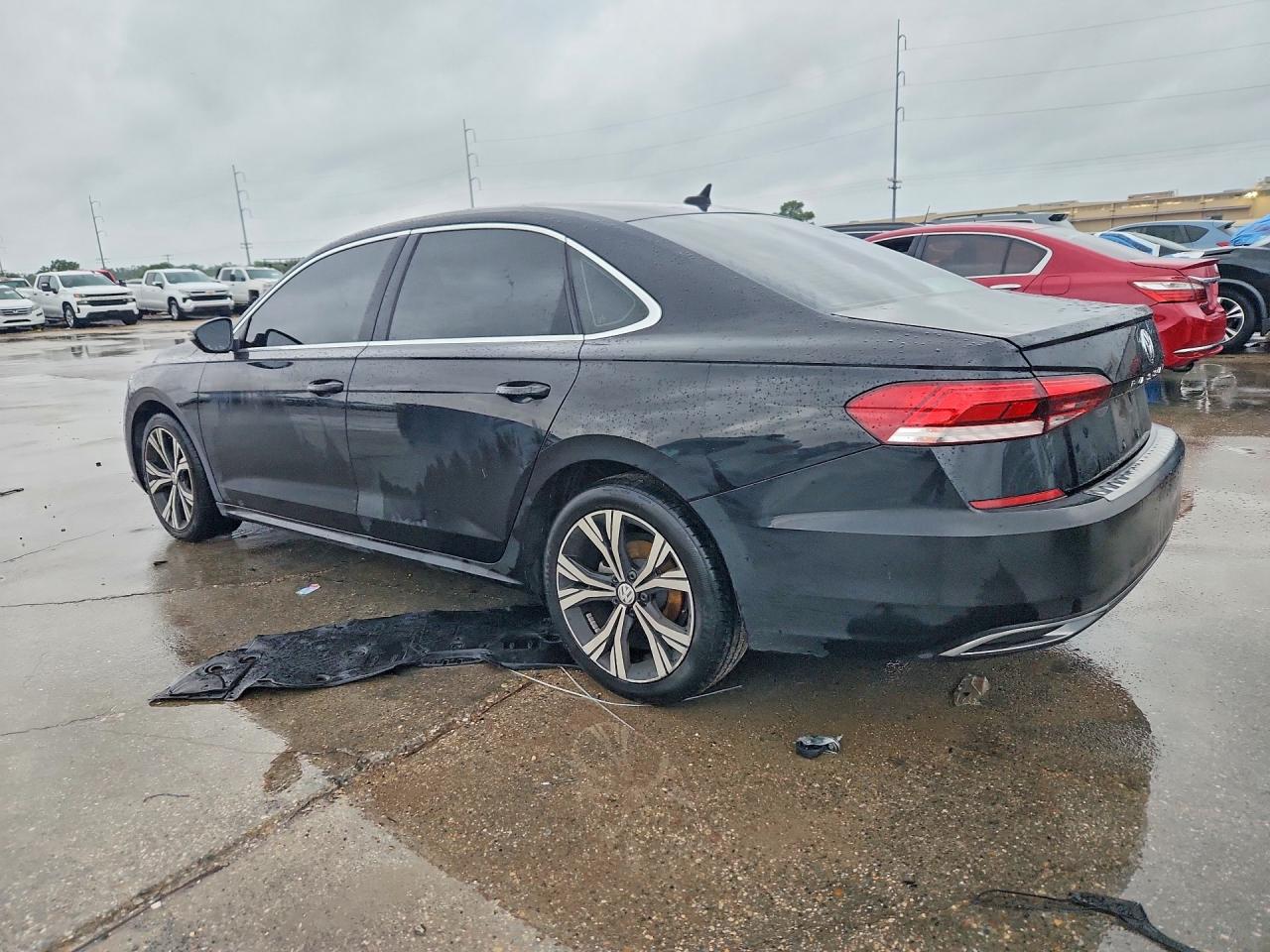 2021 VOLKSWAGEN PASSAT