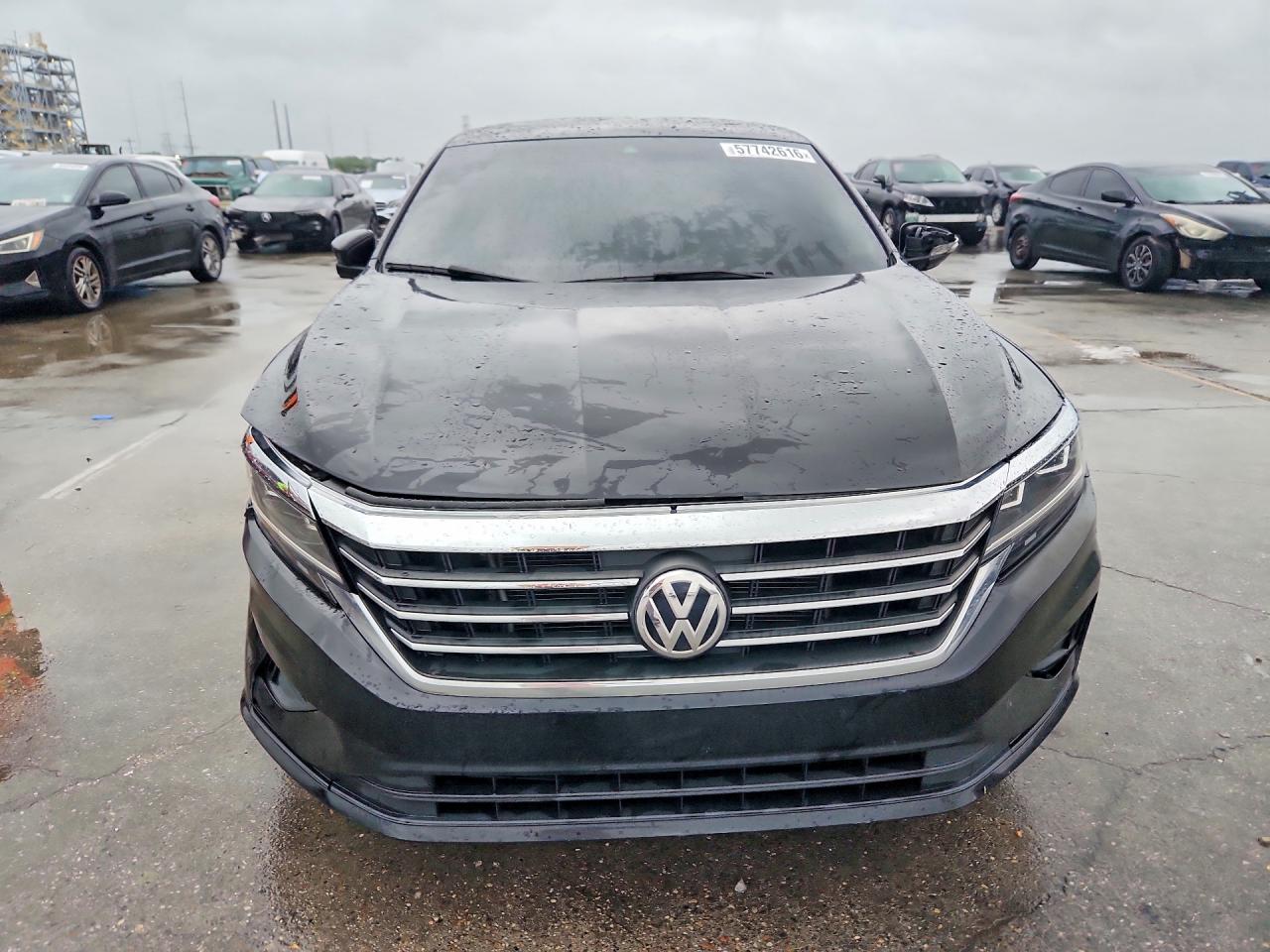 2021 VOLKSWAGEN PASSAT