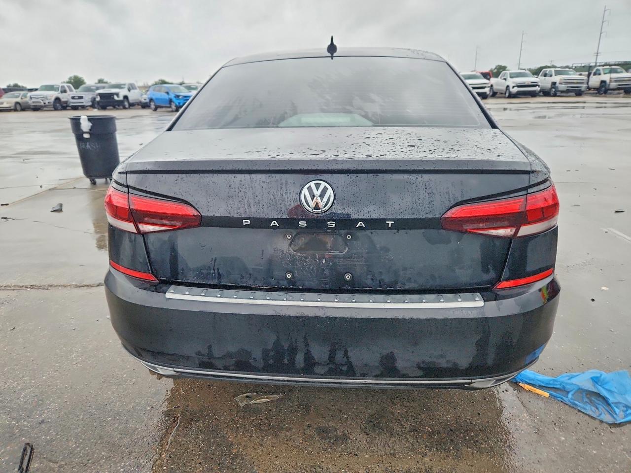 2021 VOLKSWAGEN PASSAT