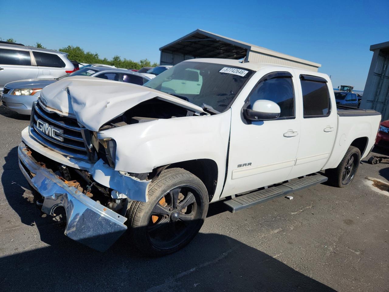 2013 GMC SIERRA