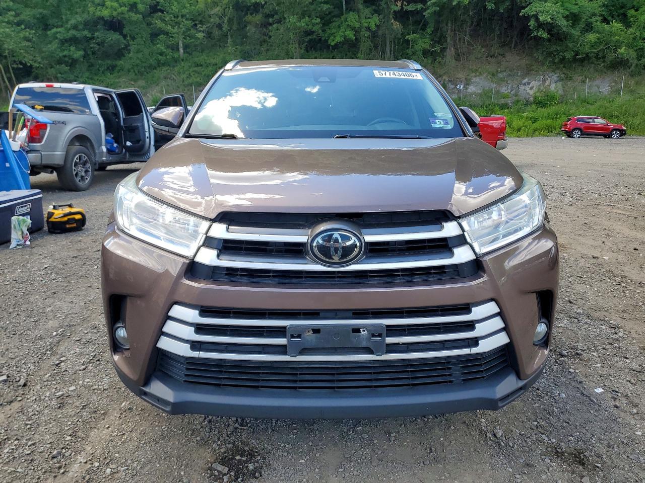 2017 TOYOTA HIGHLANDER