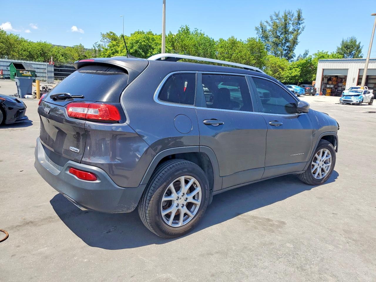 2016 JEEP CHEROKEE