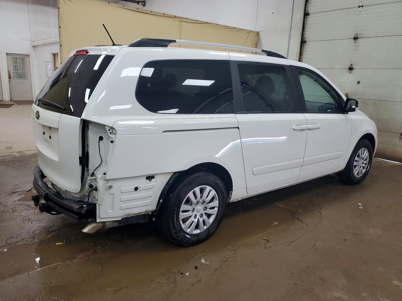 2014 KIA SEDONA