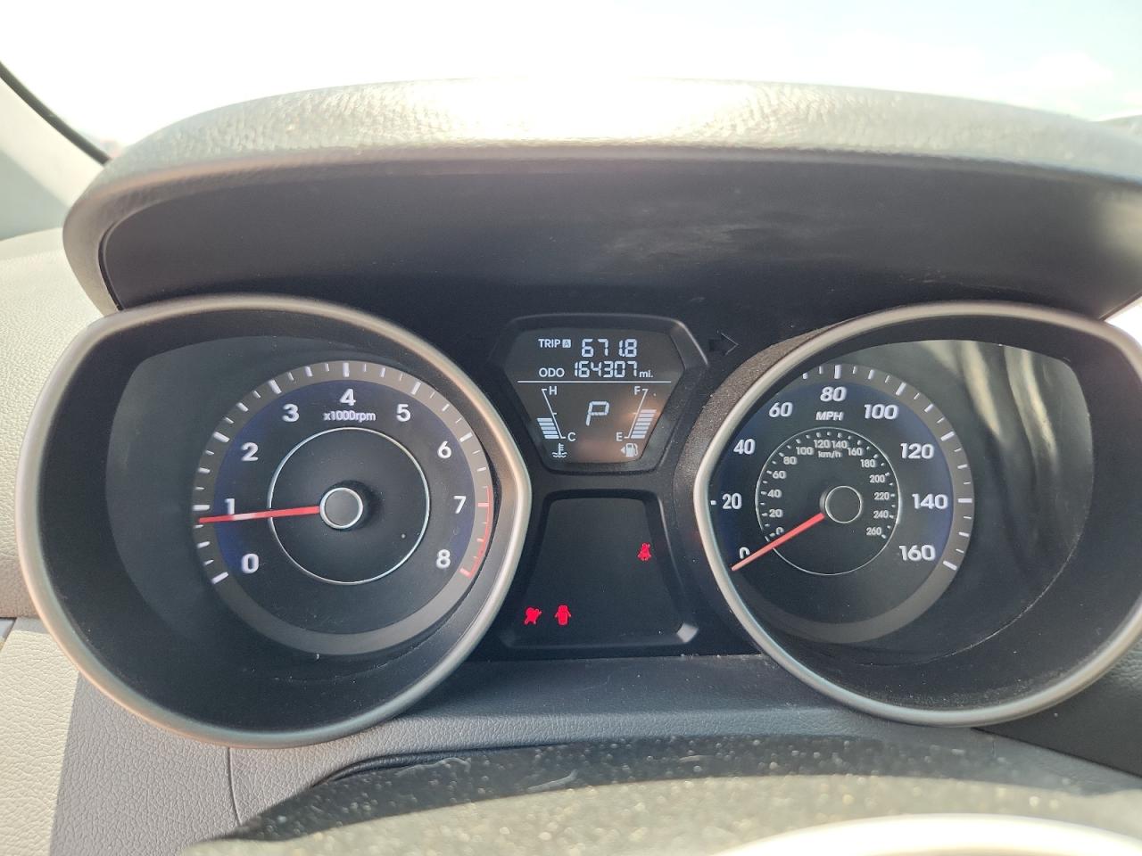 2013 HYUNDAI ELANTRA