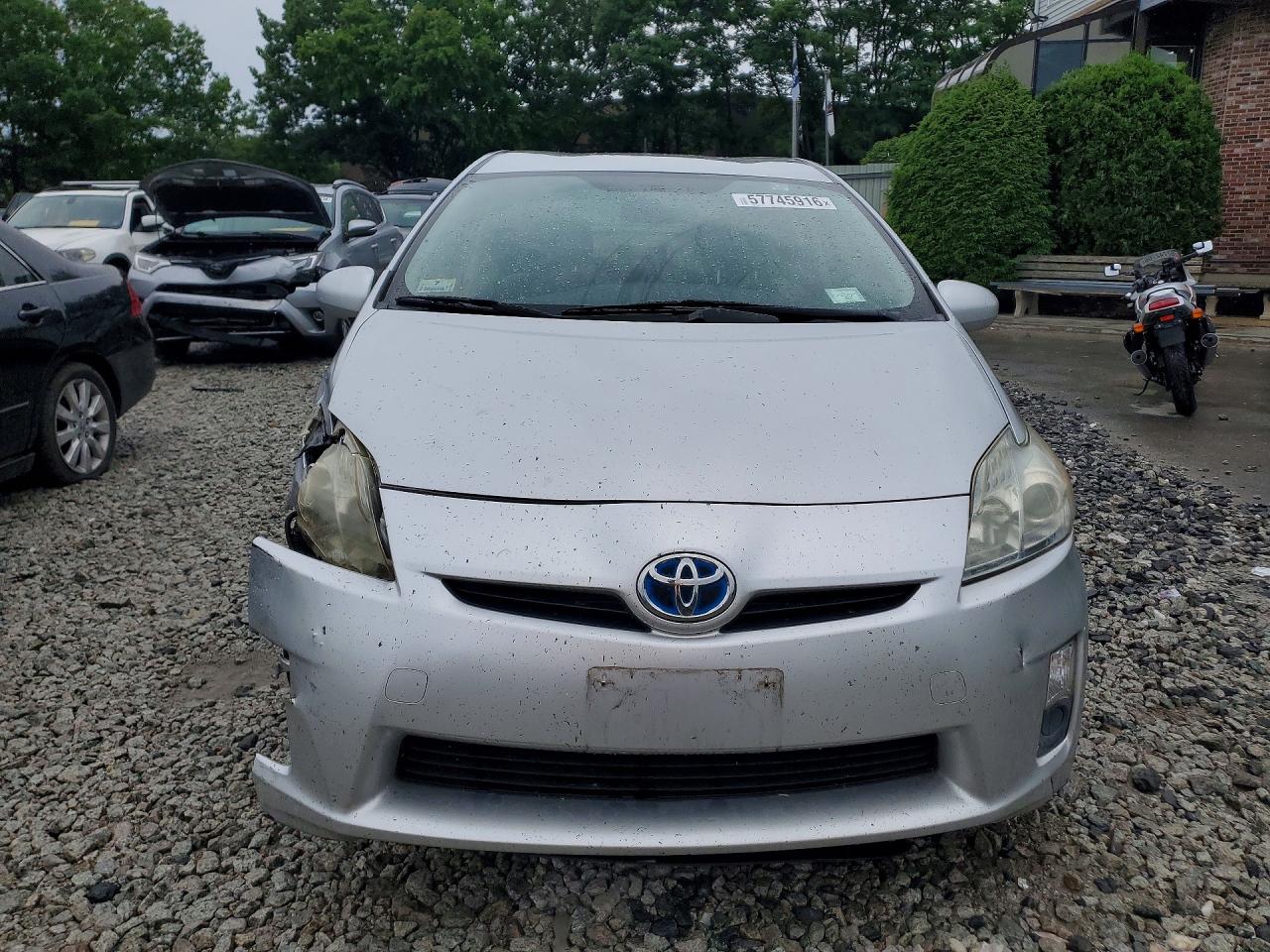 2011 TOYOTA PRIUS