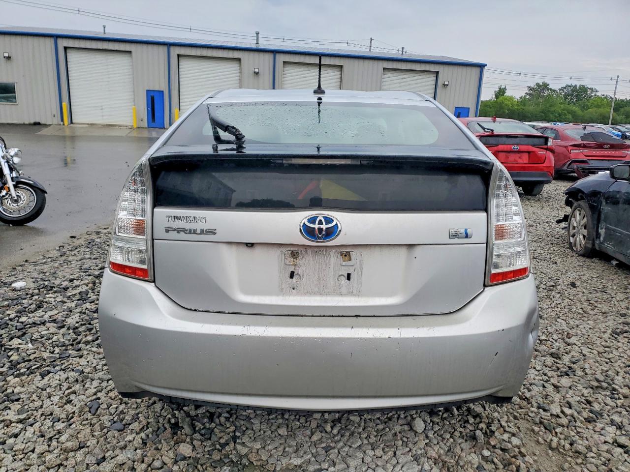 2011 TOYOTA PRIUS