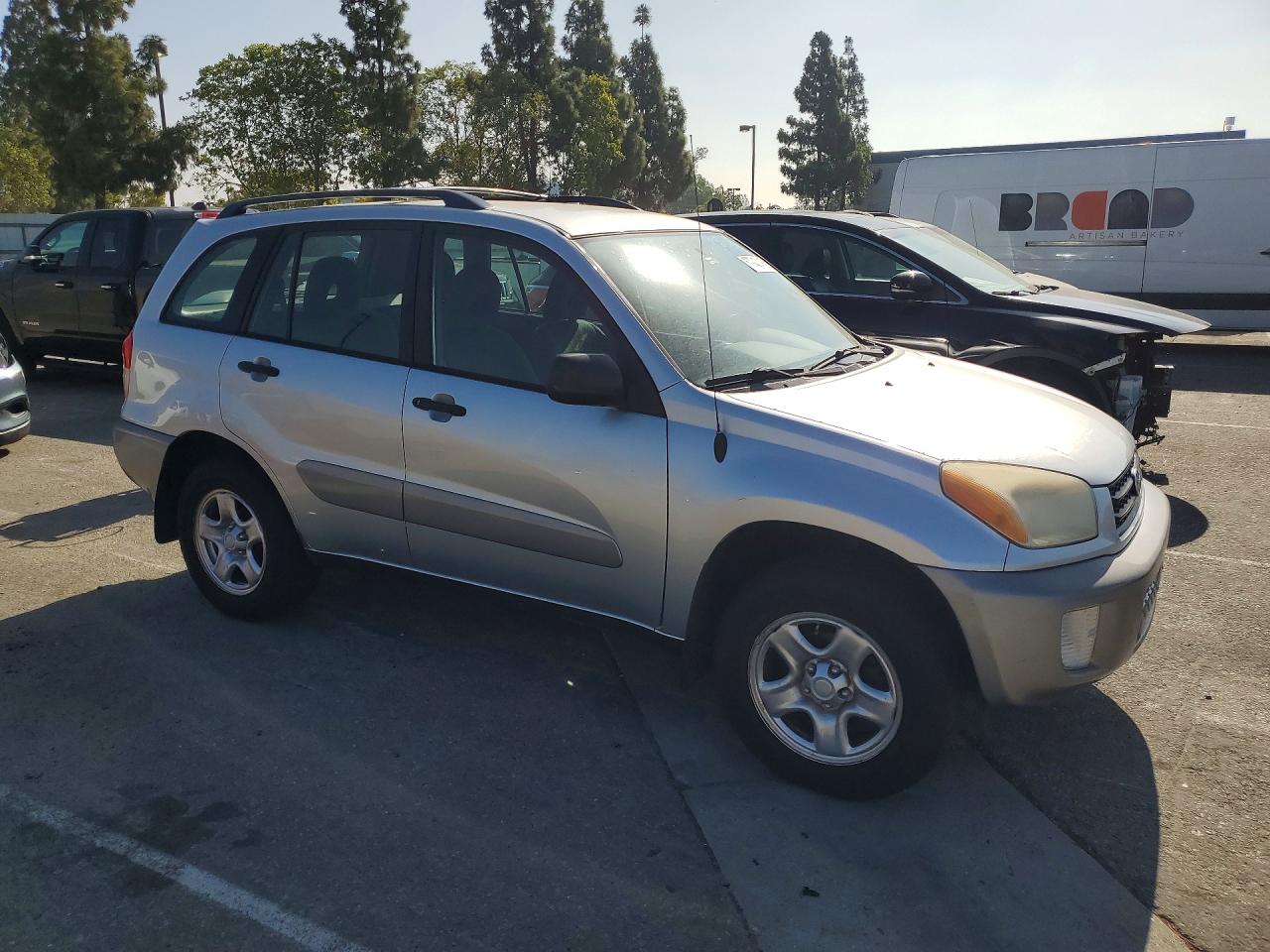 2002 TOYOTA RAV4
