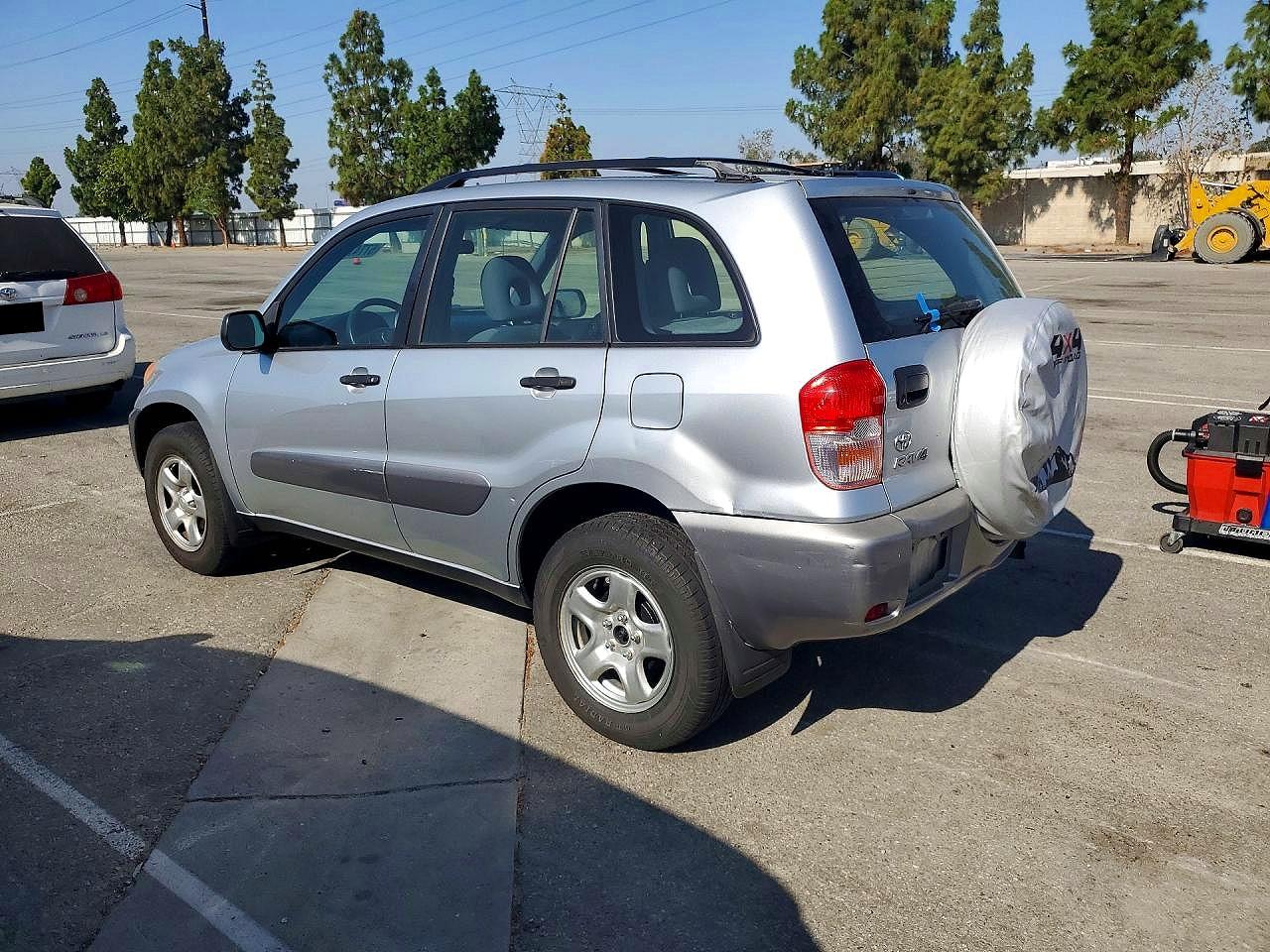 2002 TOYOTA RAV4