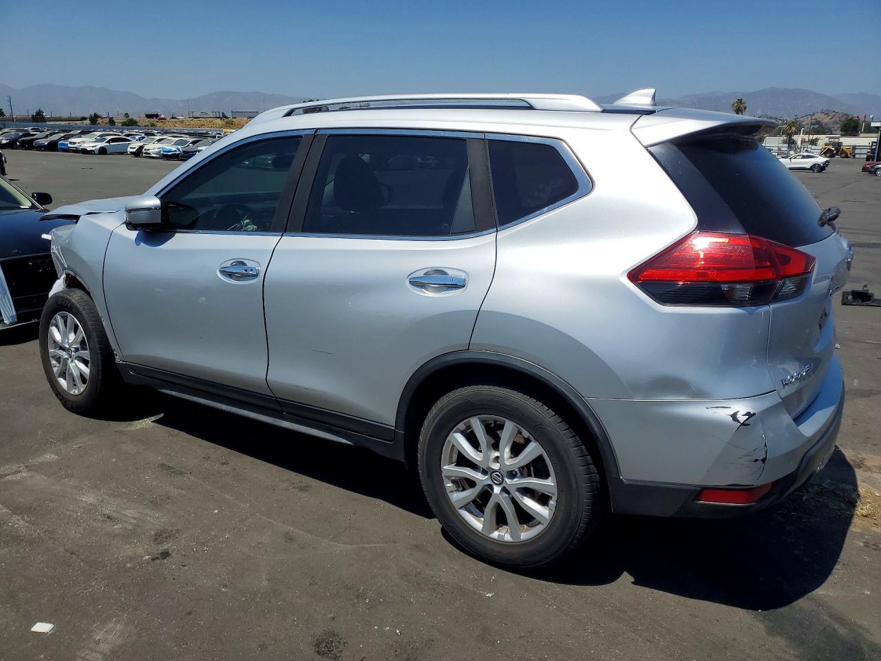 2017 NISSAN ROGUE