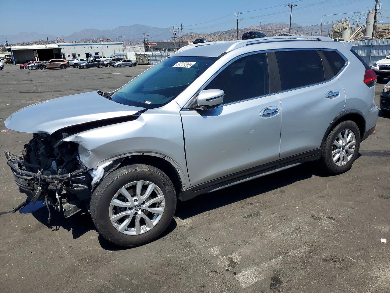 2017 NISSAN ROGUE