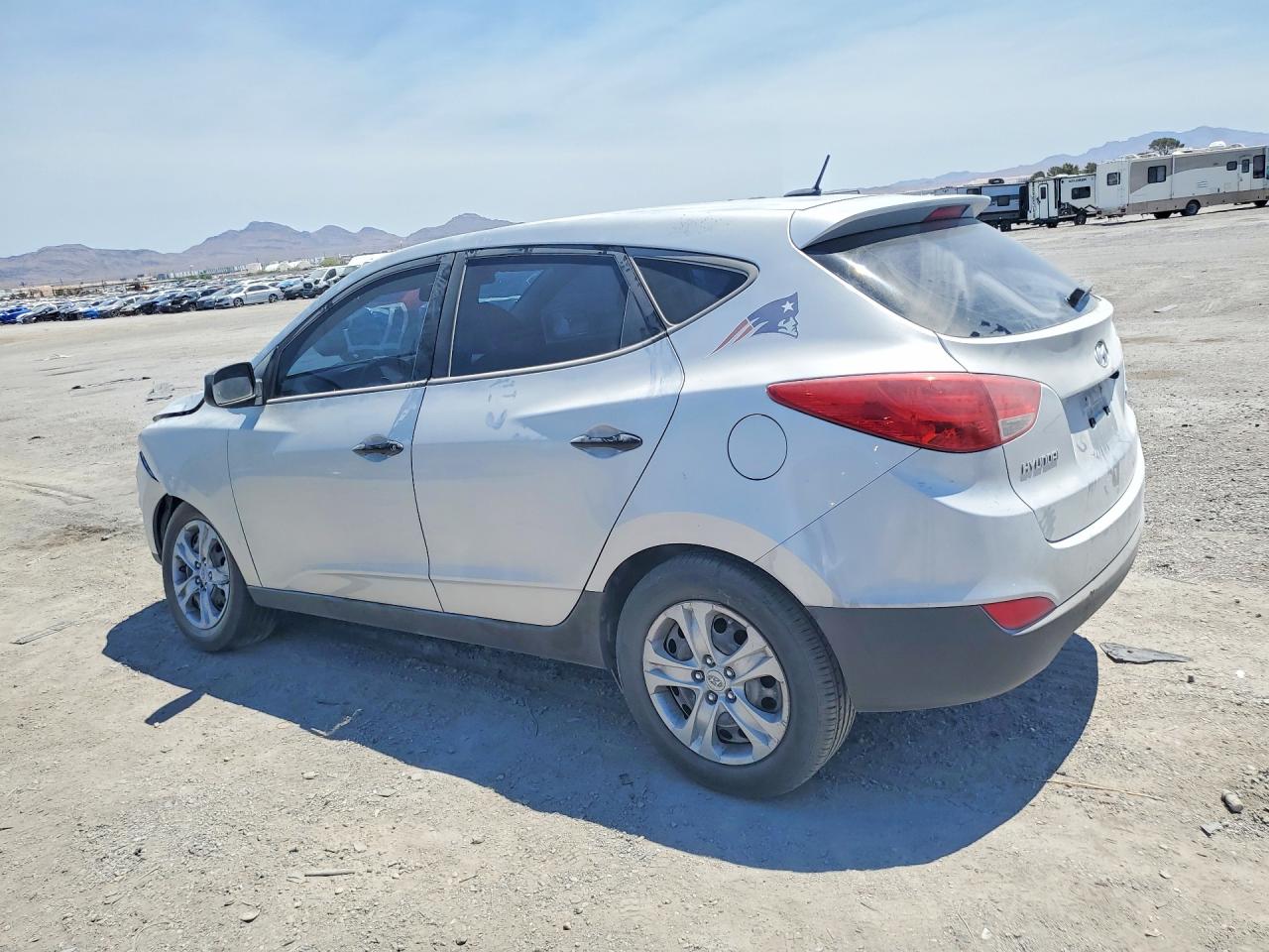 2010 HYUNDAI TUCSON