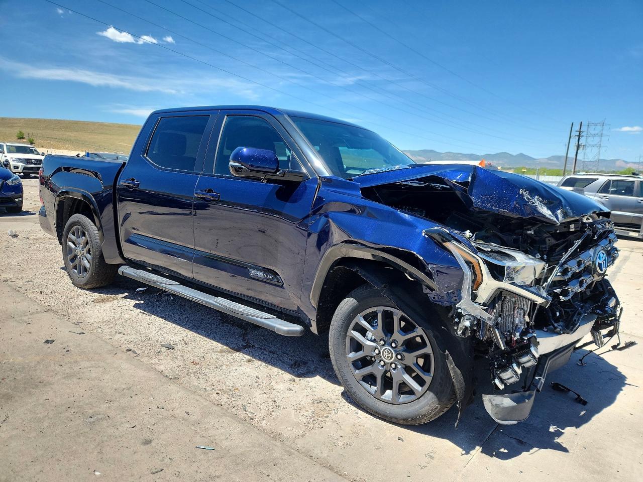 2023 TOYOTA TUNDRA