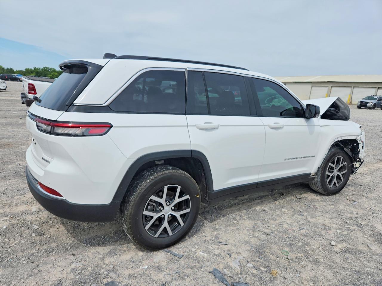 2025 JEEP CHEROKEE