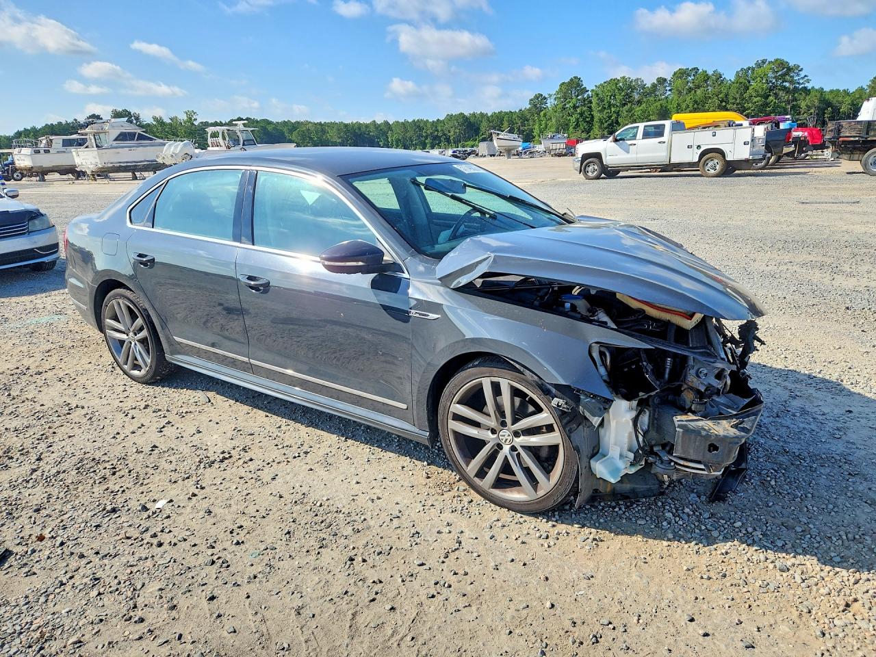 2017 VOLKSWAGEN PASSAT