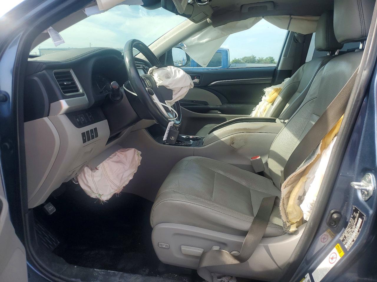 2017 TOYOTA HIGHLANDER