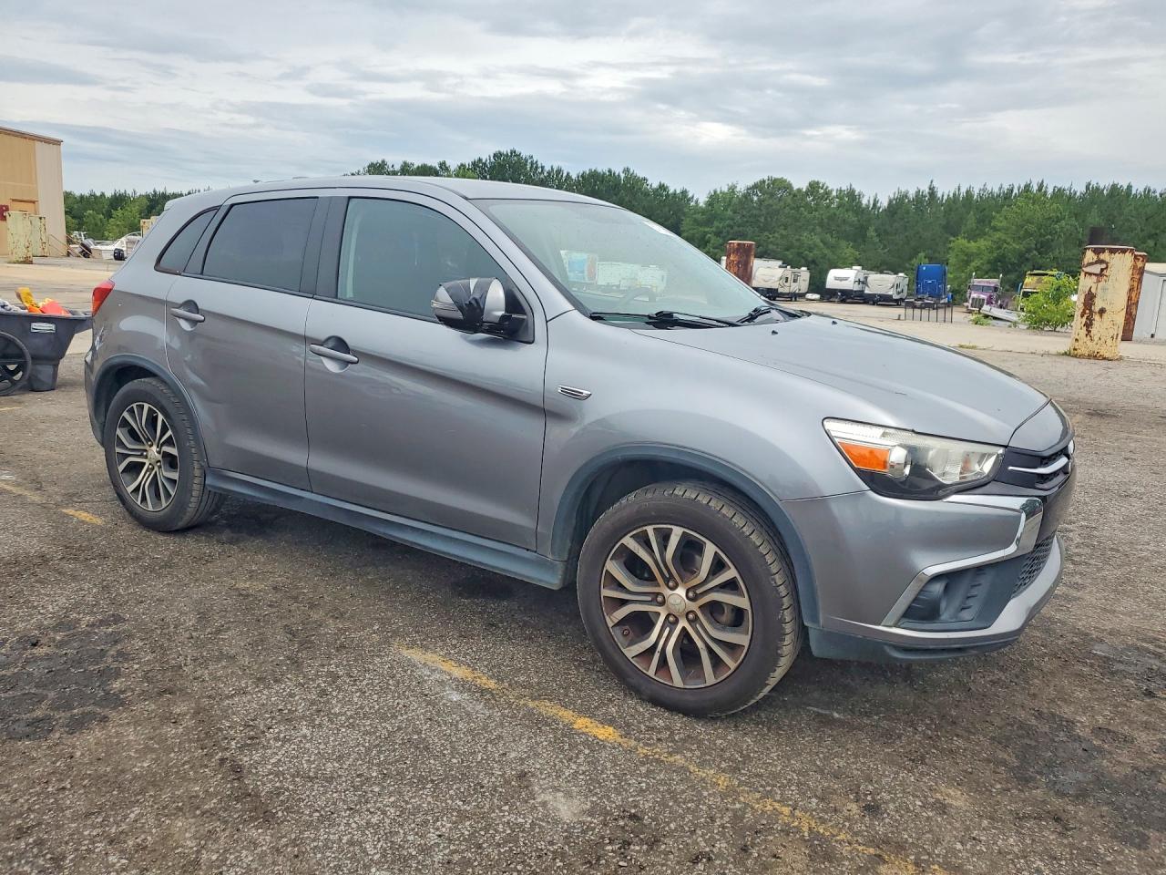2018 MITSUBISHI OUTLANDER
