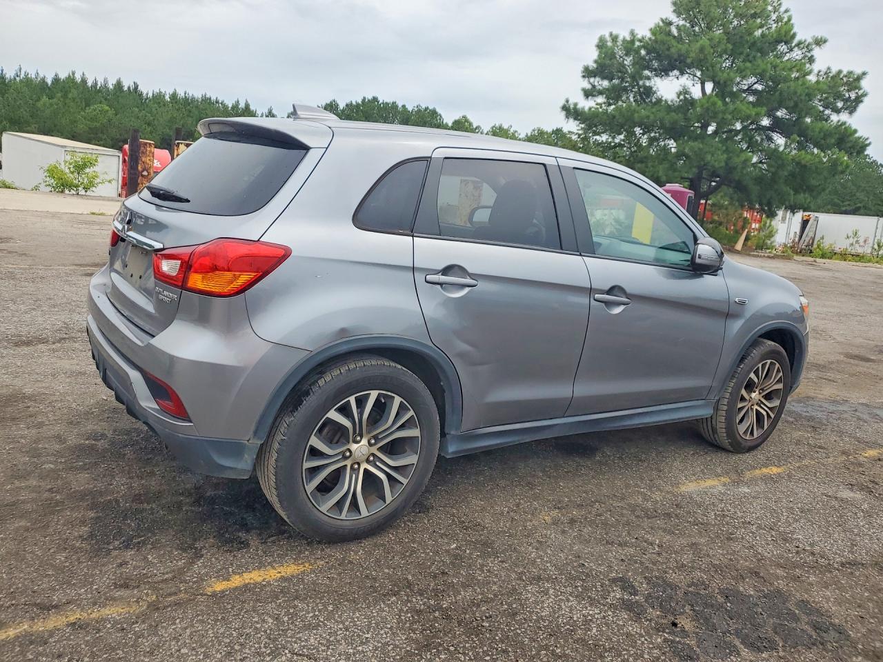 2018 MITSUBISHI OUTLANDER