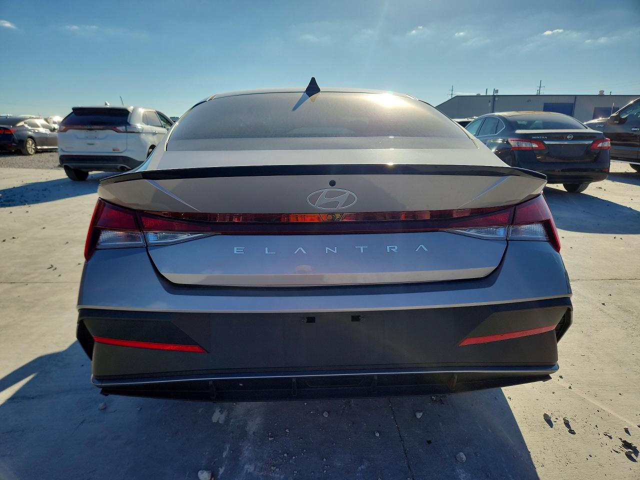 2025 HYUNDAI ELANTRA