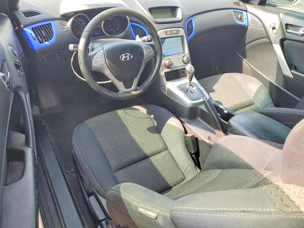 2010 HYUNDAI GENESIS
