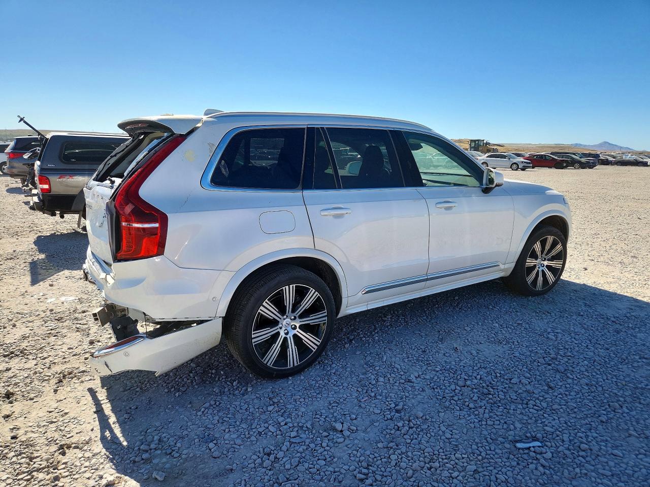 2025 VOLVO XC90 PLUS