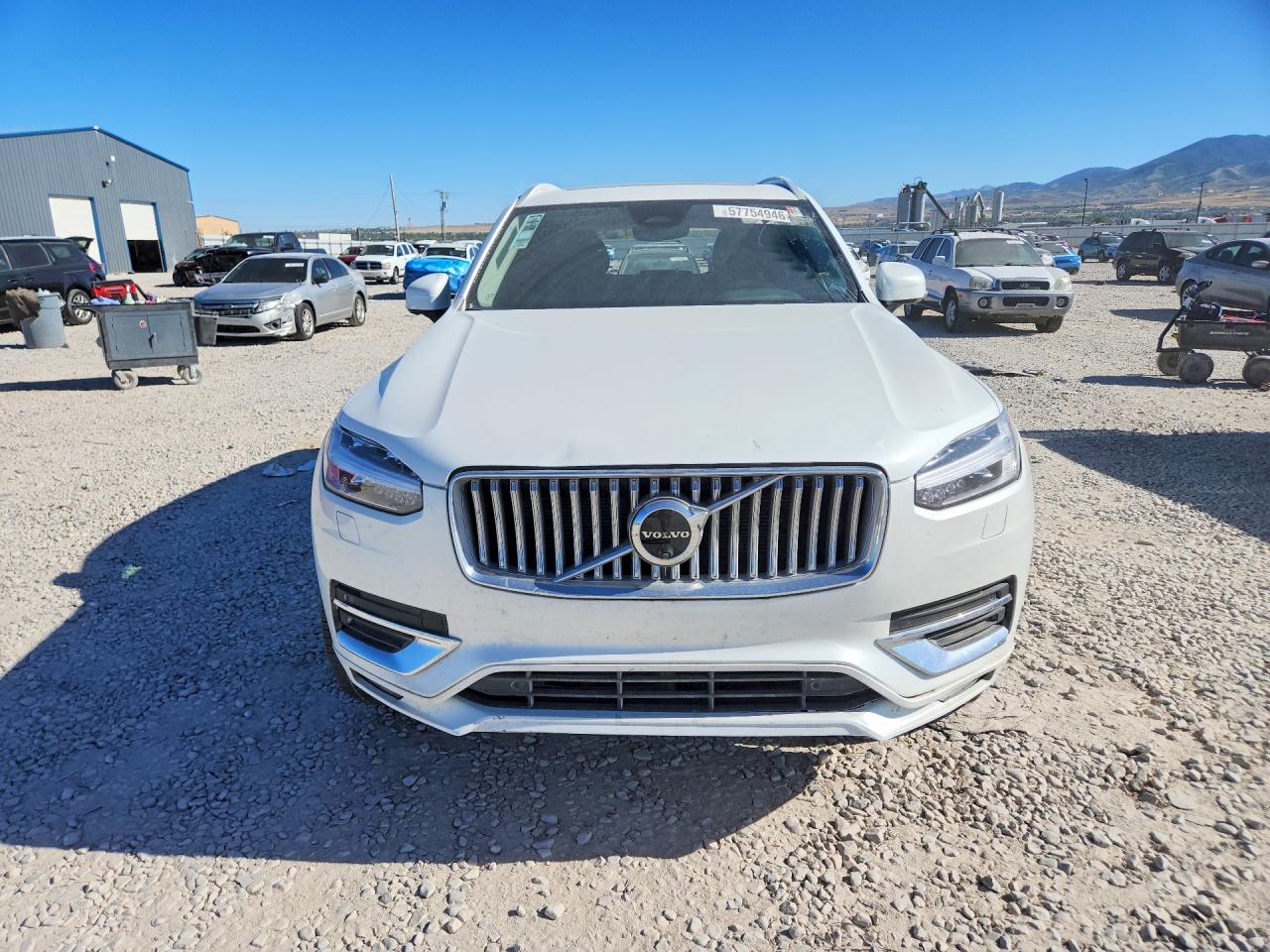 2025 VOLVO XC90 PLUS