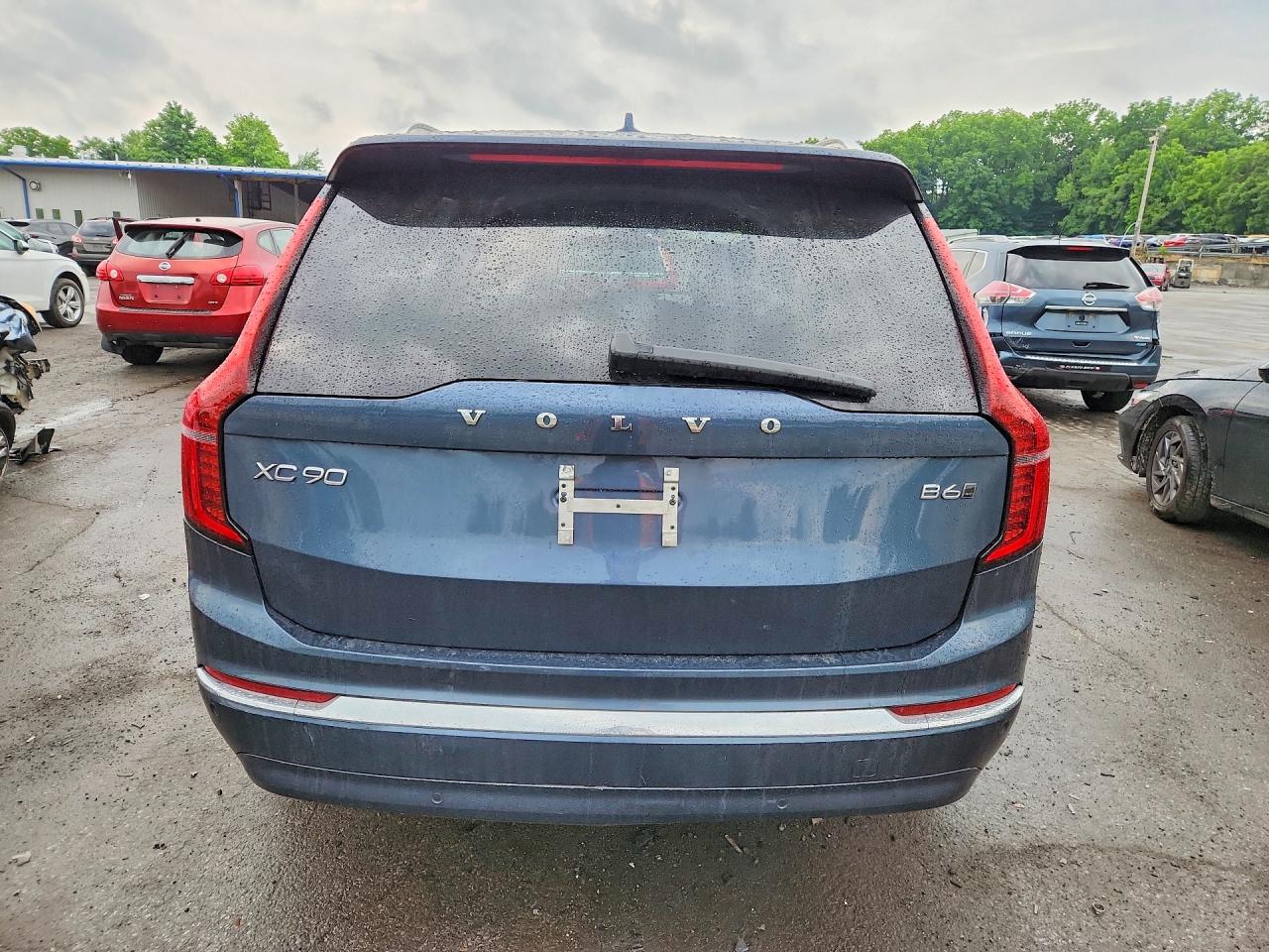 2025 VOLVO XC90