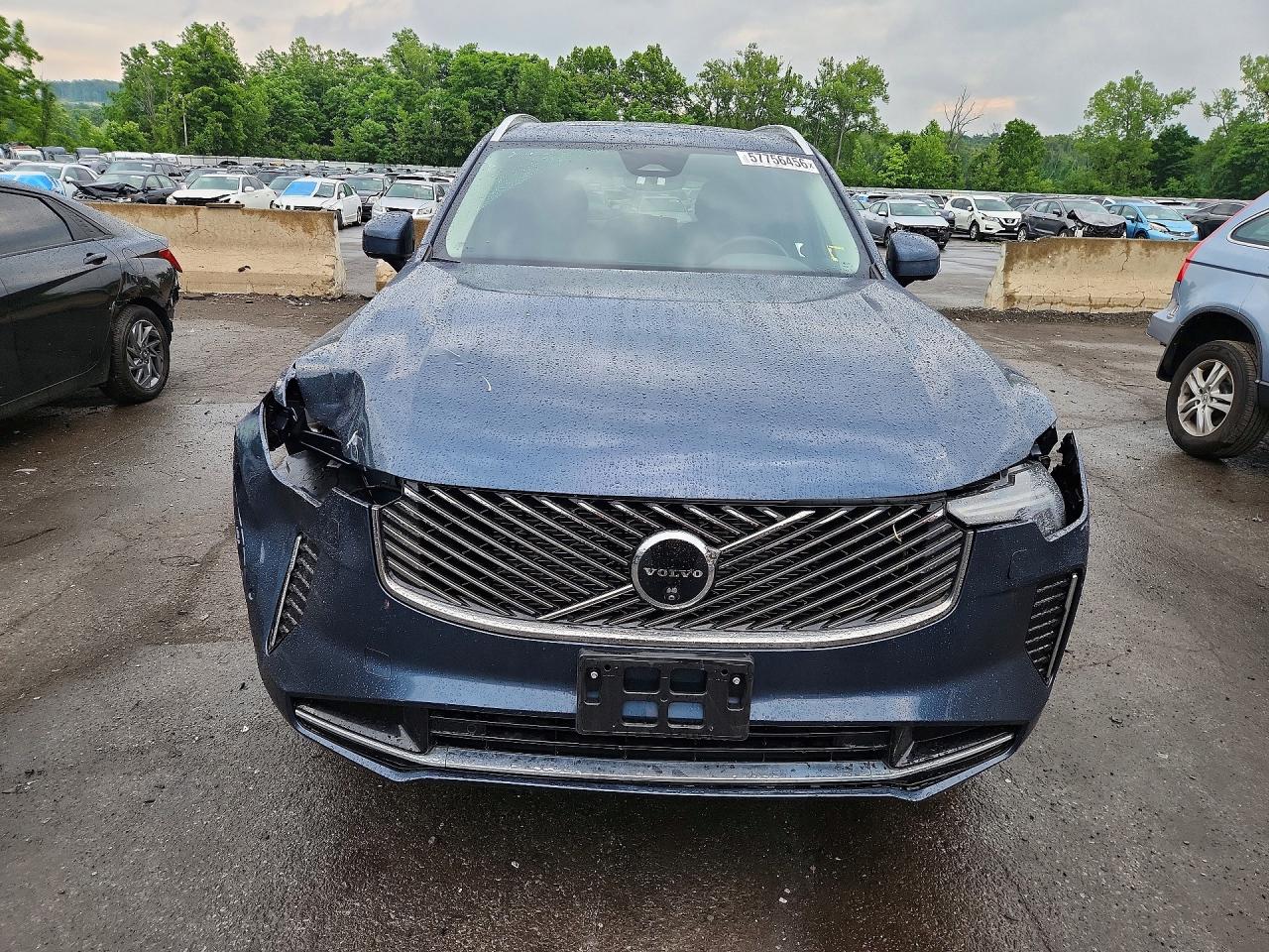 2025 VOLVO XC90