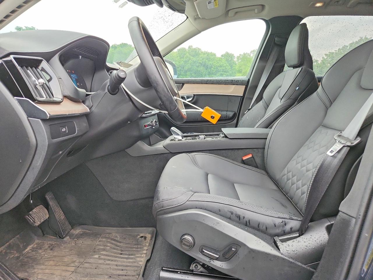 2025 VOLVO XC90