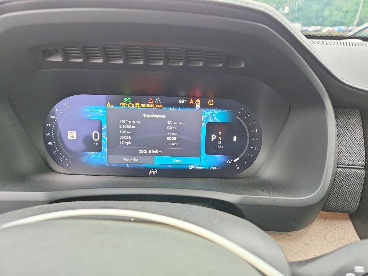 2025 VOLVO XC90