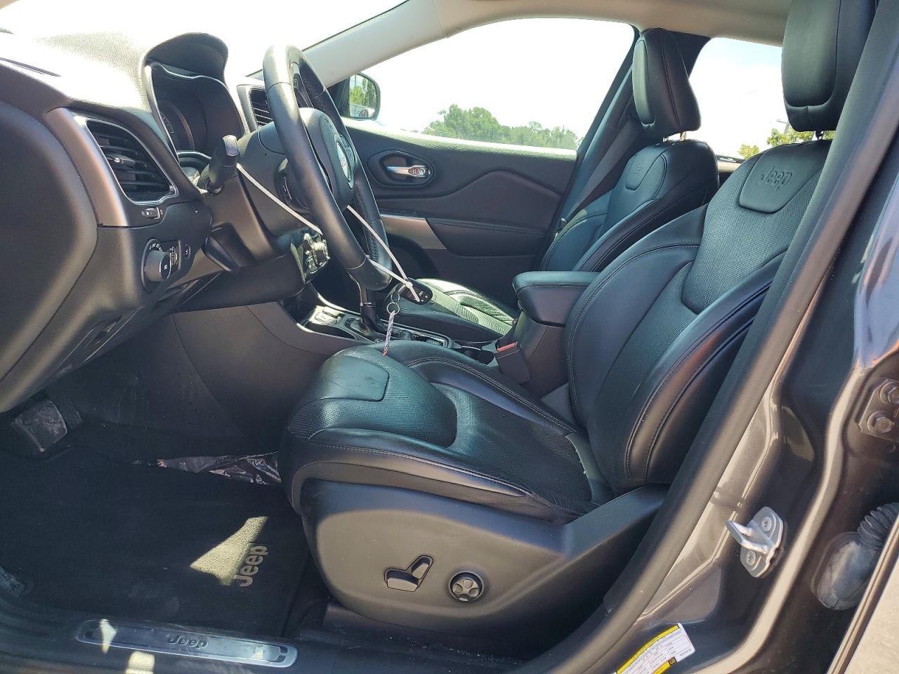 2019 JEEP CHEROKEE