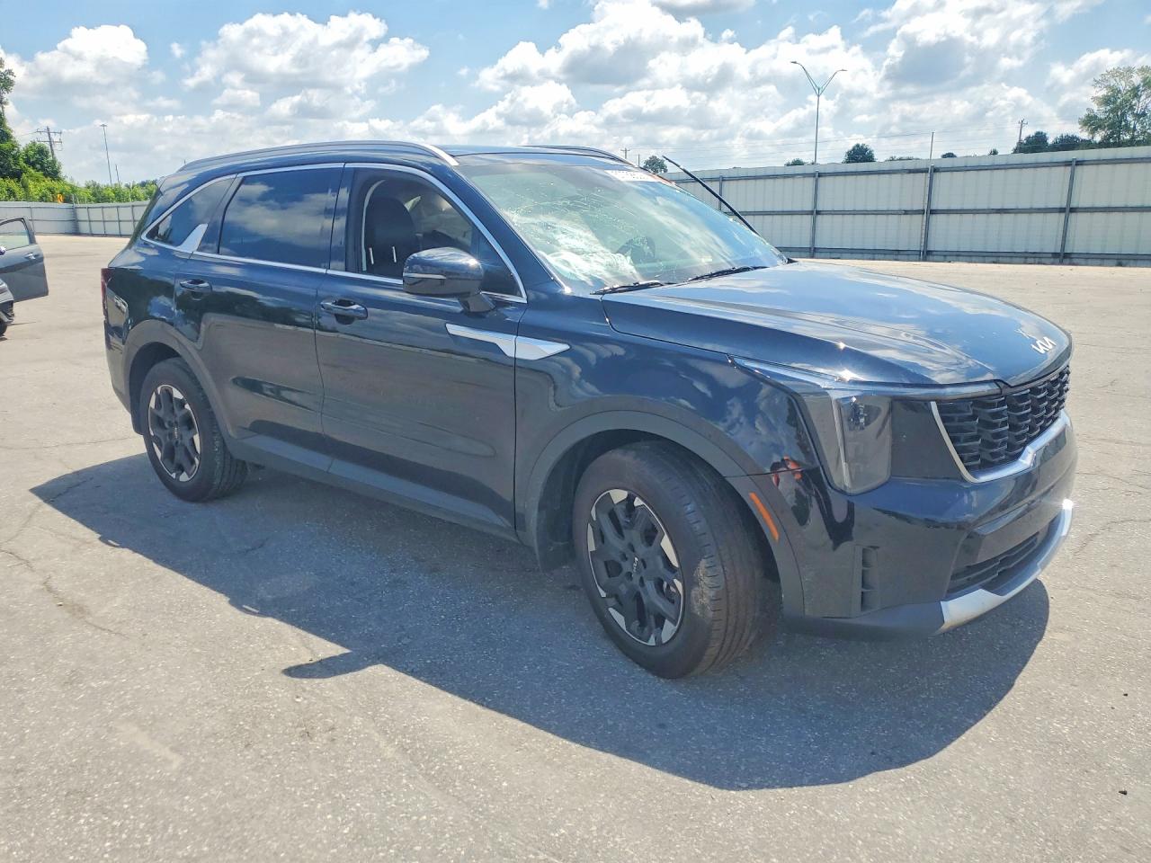 2025 KIA SORENTO