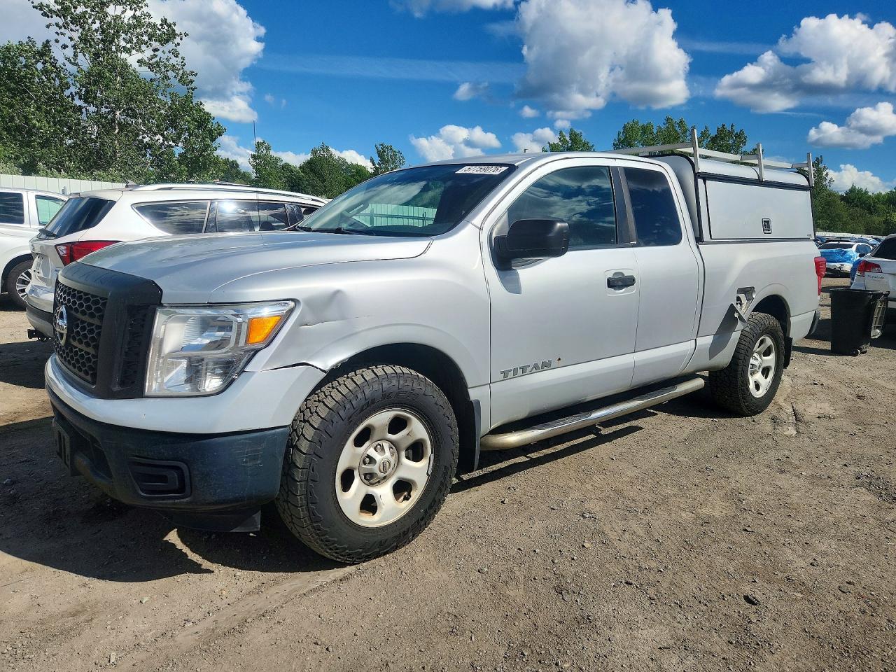 2017 NISSAN TITAN