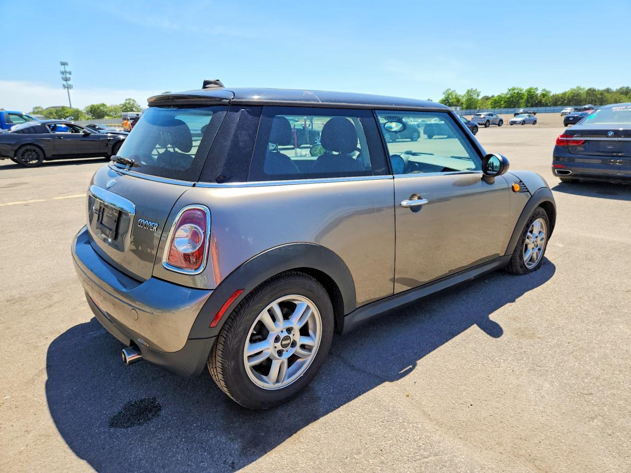 2012 MINI COOPER
