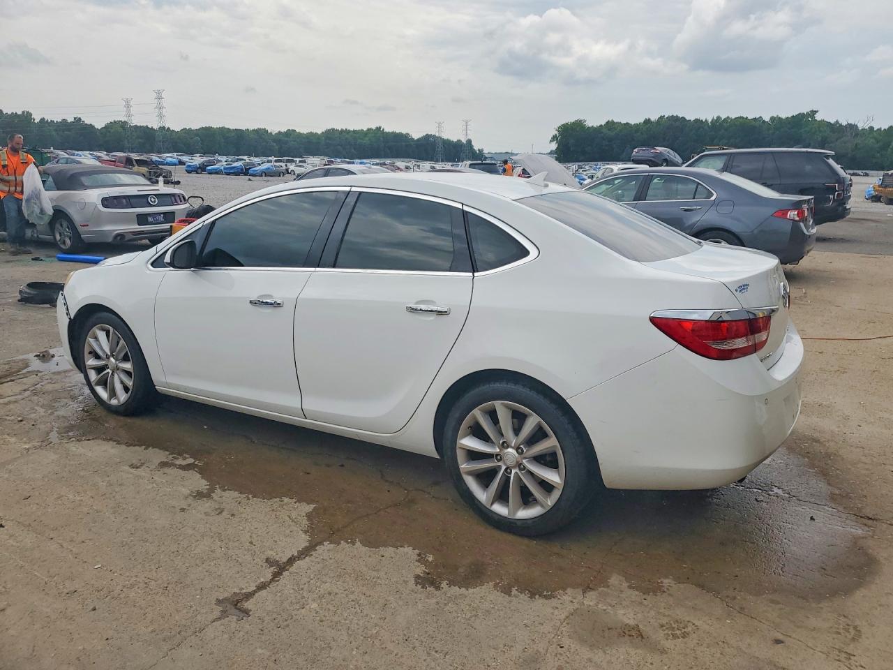 2014 BUICK VERANO