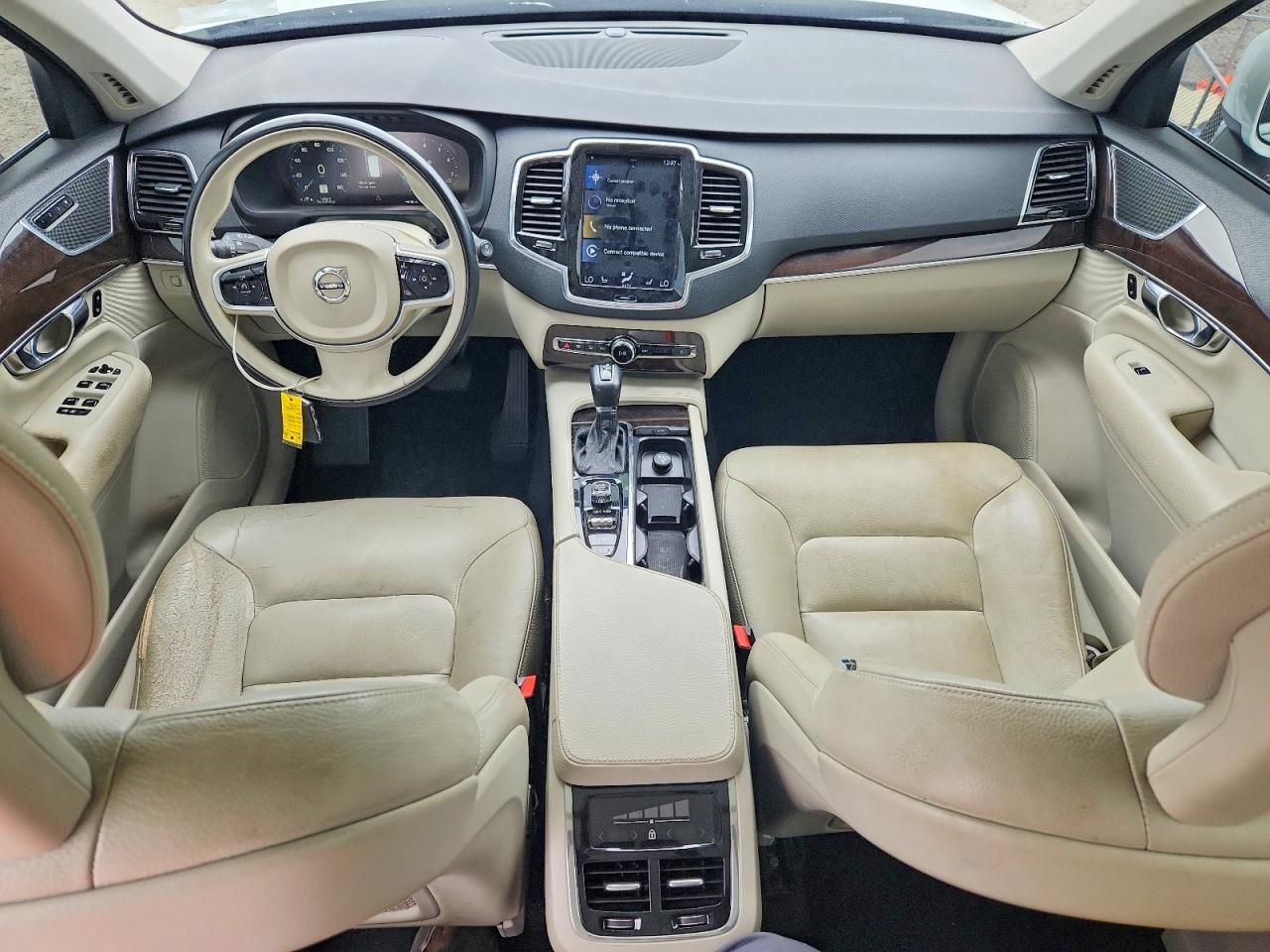 2018 VOLVO XC90