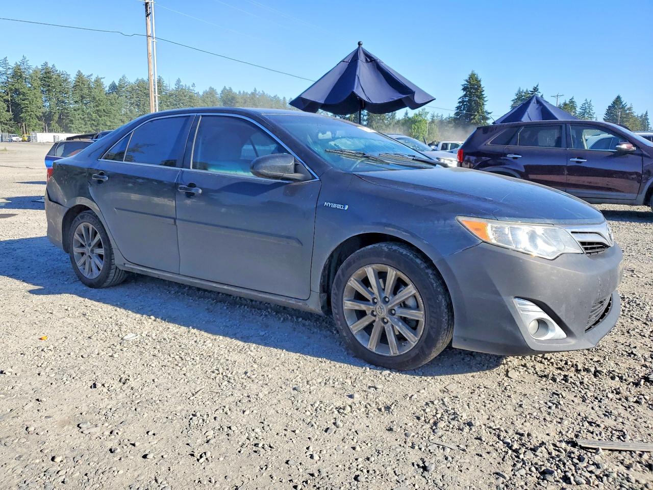 2013 TOYOTA CAMRY SOLA