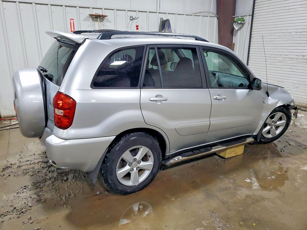 2005 TOYOTA RAV4