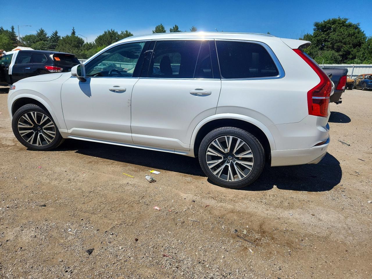 2021 VOLVO XC90